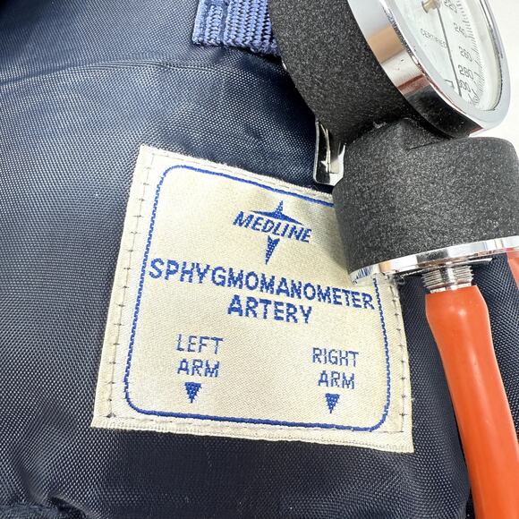 Medline Handheld Aneroid Sphygmomanometer Adult Neoprene Black MDS9388LF TESTED - Picture 2 of 12